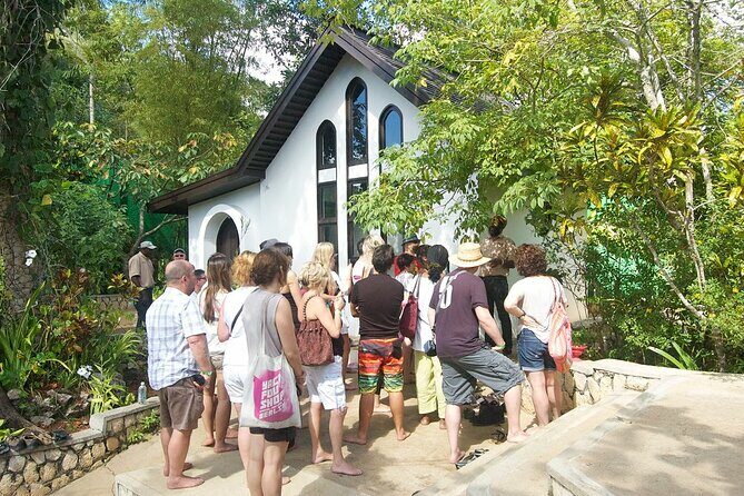 Bob Marley Nine Miles, sightseeing and local food and fruit stop - A Closer Look at the Tour Itinerary