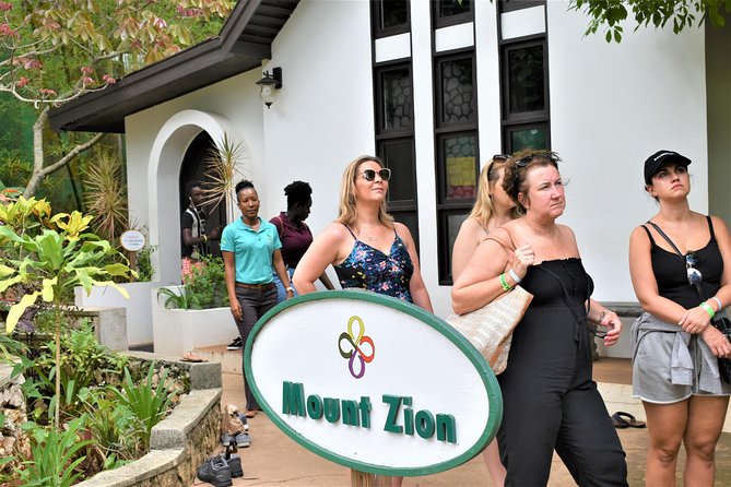 Bob Marleys Nine Mile Day-Trip W/Admission & Guided Tour From Grand Palladium - Exploring Bob Marleys Birthplace