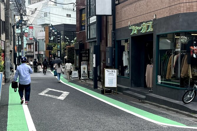Bocchi The Rock Anime Pilgrimage in Shimokitazawa - Indulge in Delectable Snacks and Refreshments