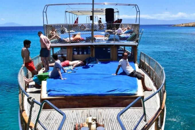 Bodrum: Beaches and Islands Boat Tour With Lunch - Meeting Point and Recommendations
