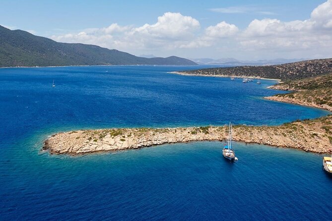 Bodrum Boat Trip With Lunch and All Soft Drinks - Tour Group Size