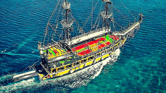 Bodrum: Pirate Boat Trip With Lunch - Boat Amenities and Inclusions