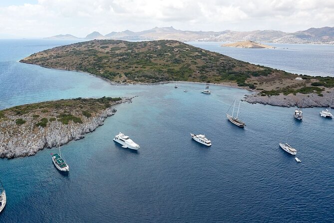 Bodrum Private Gulet Tour With Lunch - Lunch and Beverages