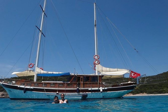 Bodrum Private Gulet Tour With Lunch - Meeting Point and Transportation