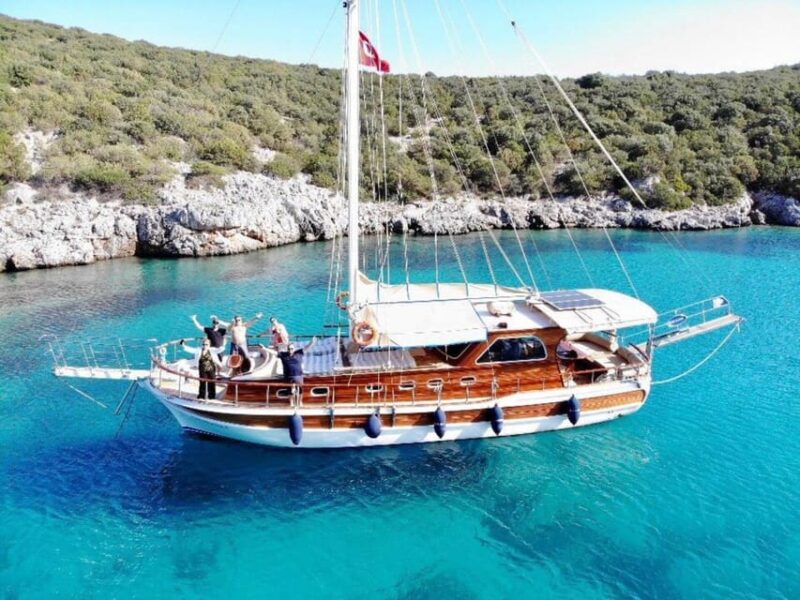 Bodrum: Private Island Boat Tour With Lunch - Customer Ratings and Feedback