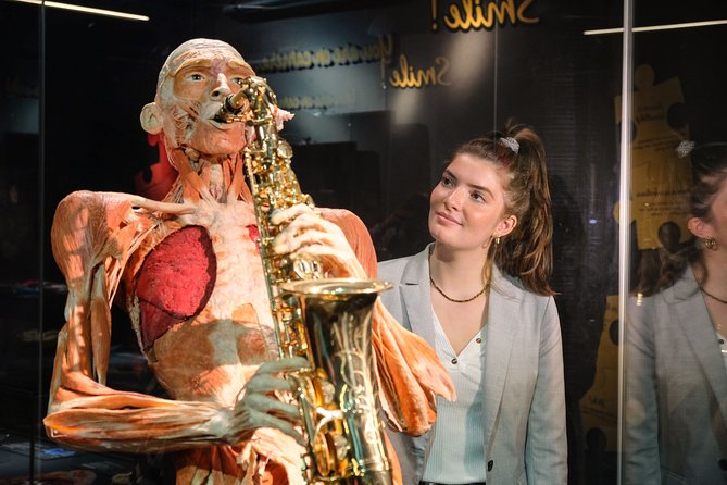 Body Worlds Amsterdam & 1-Hour Canal Cruise - Accessibility Considerations