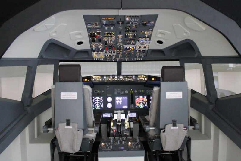 Boeing 737-800NG Professional Flight Simulator - 50 Minutes - Immersive Cockpit Simulation