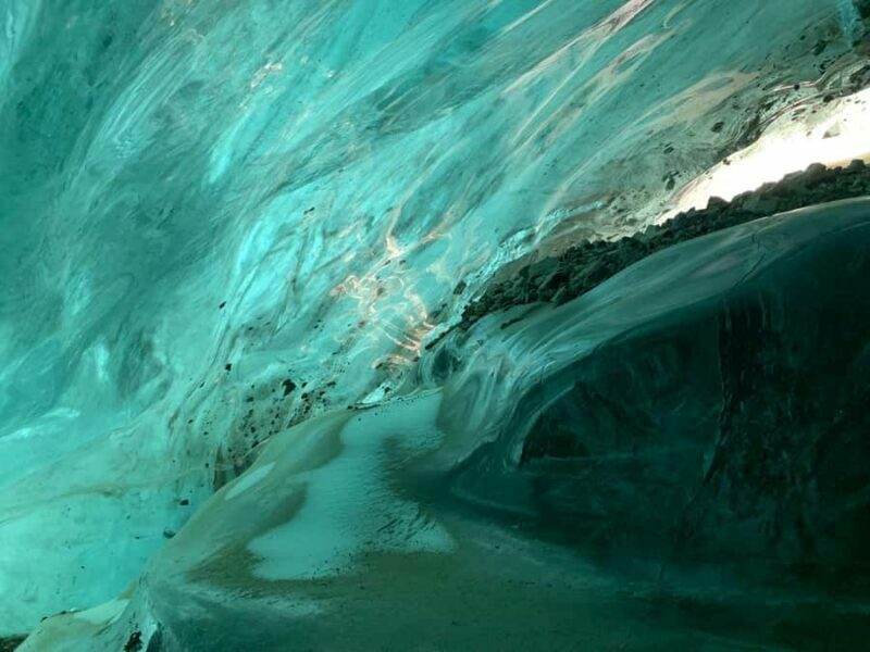 Bogdanovich Glacier tour with hotel pick up - Key Points