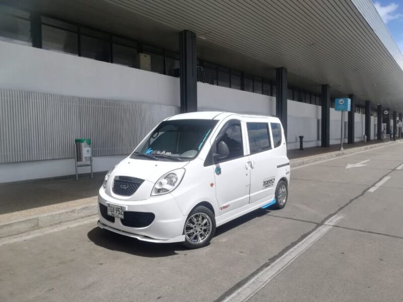 Bogota: 1-Way Private Transfer From/To El Dorado Airport - Driver Communication