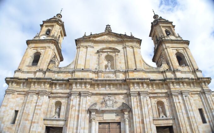 Bogotá: 3-Hour Private Tour of La Candelaria - Explore Bogotás Rich History