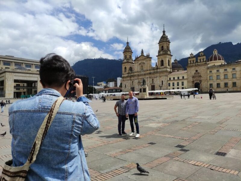 Bogotá: Candelaria Tour With Cacao and Coffee Workshop - Tour Highlights