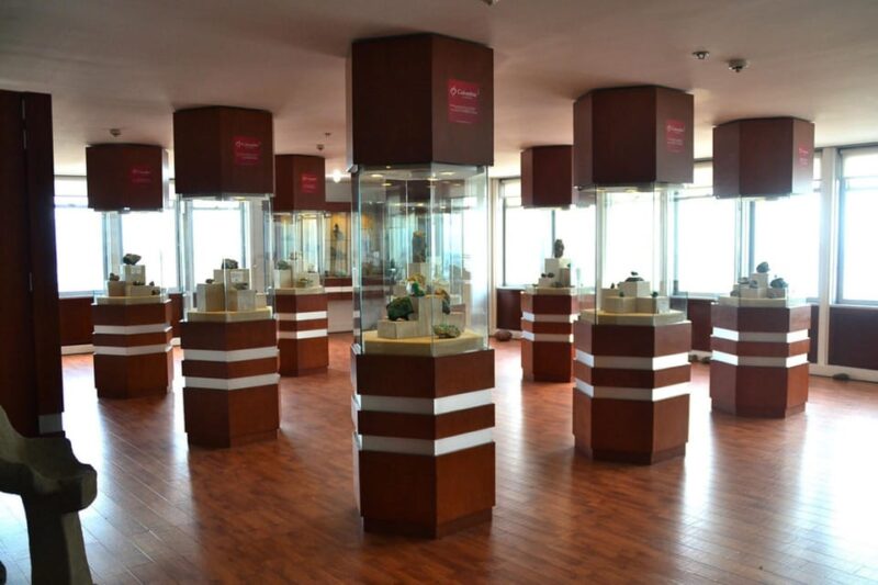 Bogotá: City Tour Monserrate, Emerald and Gold Museum & More - Gold Museum Discovery