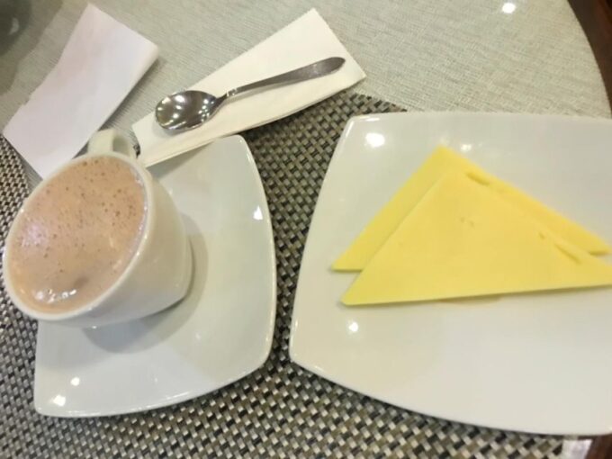 Bogotá: Colombian Breakfast Discovery Tour - Regional Specialties