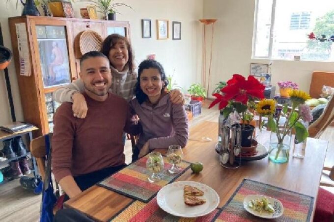 Bogotá: Colombian Cooking Class With Market Visit - Getting Started