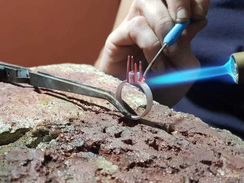 Bogota: Colombian Emerald Ring Workshop - Details of the Workshop