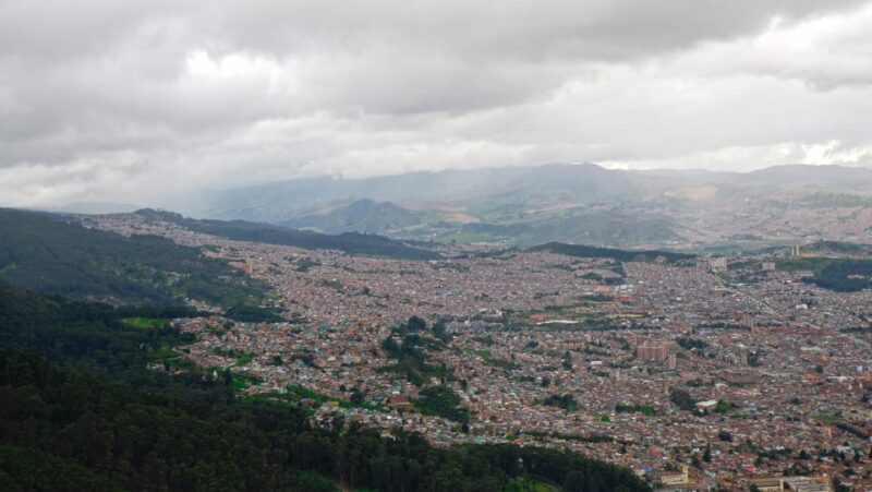 Bogotá: Explore & Learn Photography With Our Tourist Outings - Meeting Point and Essentials