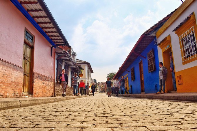 Bogotá Food Tour - La Candelaria - Tasting Colombian Street Foods