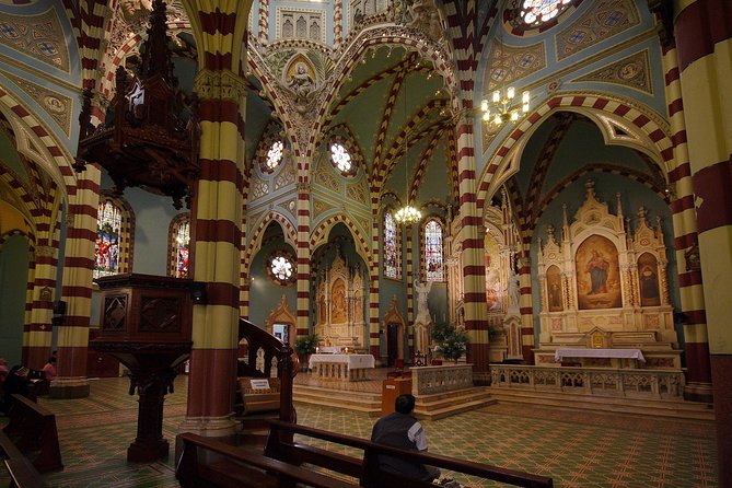 Bogotá Full Day City Tour. (8 Hrs.) - Souvenir Shopping Opportunities