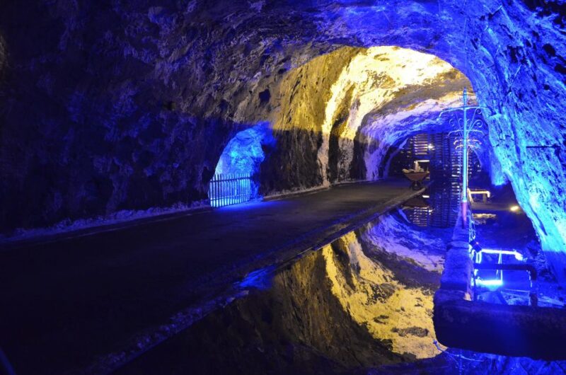 Bogotá: Guatavita Lake and Nemocón Salt Mines Tour - Key Points