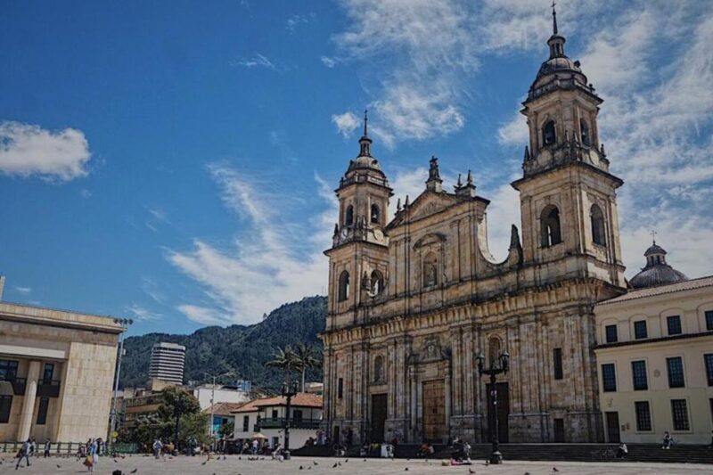 Bogotá: Guided La Candelaria Walking Tour - Customer Reviews