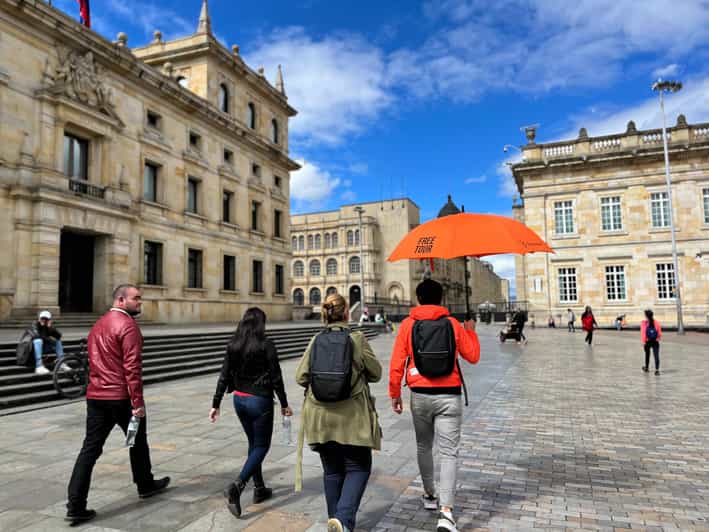 Bogotá: Historic Center and Graffiti Shared Walking Tour - Tour Overview and Features