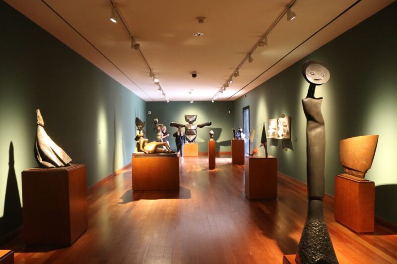Bogotá: Monserrate, La Candelaria and City Walking Tour - Inclusions and Exclusions