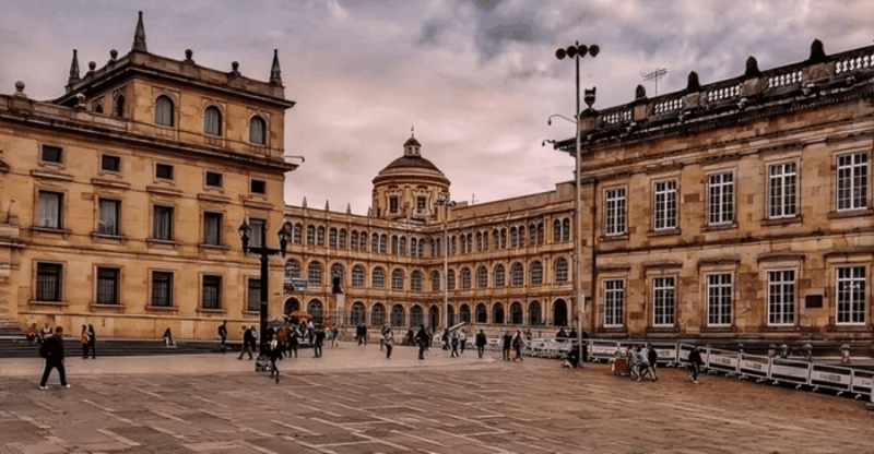 Bogota : Must-See Sites Walking Tour With a Guide - Booking and Cancellation Details