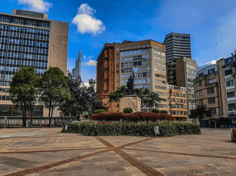 Bogota : Must-See Sites Walking Tour With a Guide - Customer Feedback