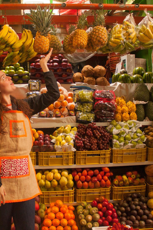 Bogota: Paloquemao Market Fruit Tour - Culinary Exploration