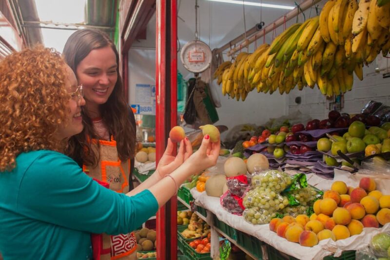 Bogota: Paloquemao Market Fruit Tour - Cultural Engagement