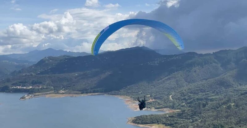 Bogota: Paragliding Activity in Guatavita With Transfers - Key Points