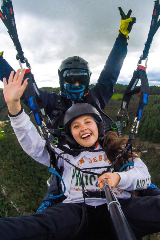 BOGOTA: Paragliding in Guatavita and Delicias at Alpinas Cabin - Pricing and Reservations