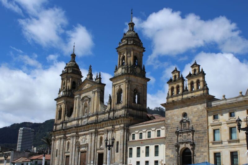 Bogotá: Private Candelaria Walking Tour and Gold Museum - Inclusions
