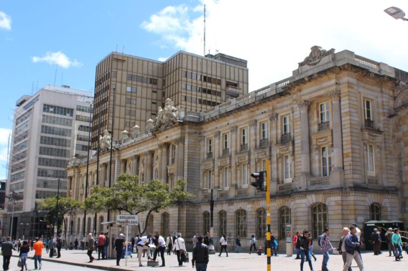 Bogotá: Private Candelaria Walking Tour and Gold Museum - Important Information