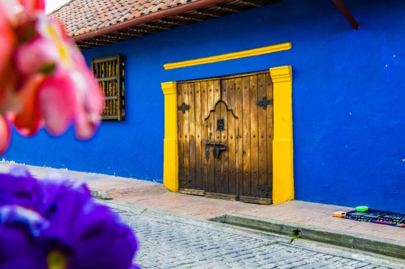 Bogotá: Private Candelaria Walking Tour With Gold Museum - Inclusions