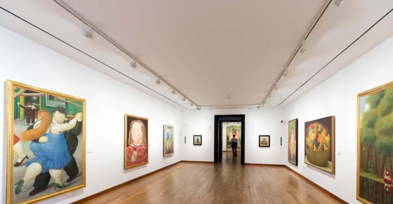 Bogotá: Private Tour With Culture, Food, and Private Dancing - Itinerary Highlights