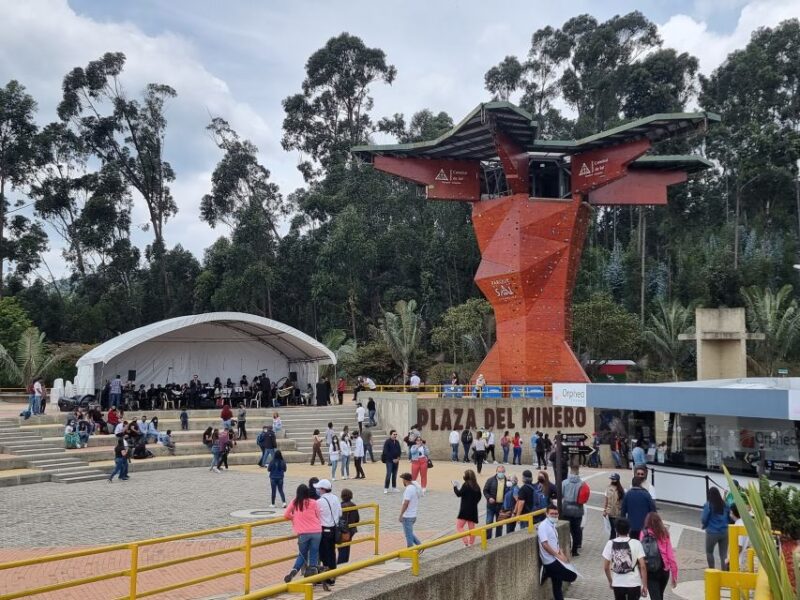 Bogotá: Salt Cathedral & Lake Guatavitá Tour With Lunch - Customer Reviews Summary
