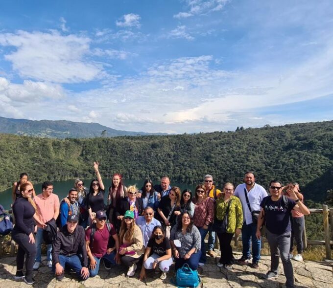 Bogotá: Salt Cathedral & Lake Guatavitá Tour With Lunch - Guided Experiences