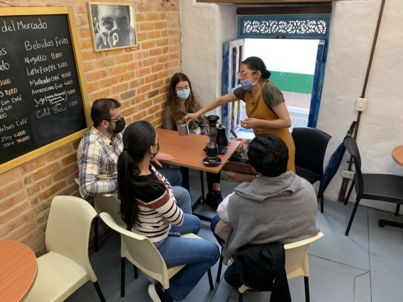 Bogotá: The Candelaria Historical Walking Tour With Snacks - Customer Reviews