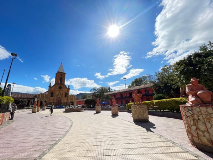 Bogota: Tour of Villa De Leyva, Ráquira, Pozos Azules, and Puente De Boyacá - Tour Inclusions and Information