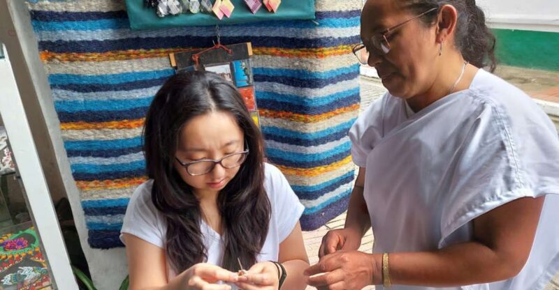 Bogotá: Traditional Colombian Bag Craft Workshop With Drink - Artisan Interaction