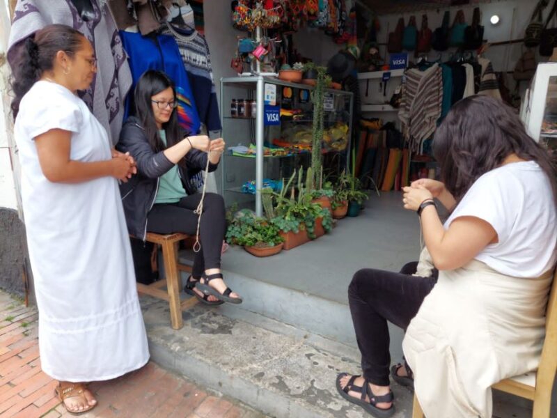 Bogotá: Traditional Colombian Bag Craft Workshop With Drink - Immersive Craft Workshop