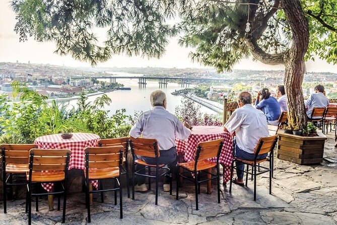 Bohemian Neighbourhoods Fener and Balat Walking Tour - Enthusiastic Reviewer Recommendations