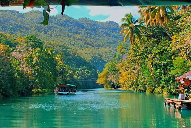 Bohol Choco Tour with Loboc River Lunch Buffet - Detailed Review of the Bohol Choco Tour