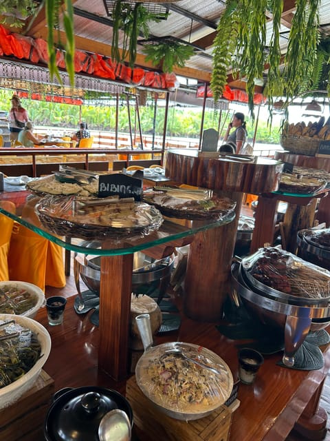 Bohol: Chocolate Hills Tour With Loboc River Cruise & Lunch - Key Points