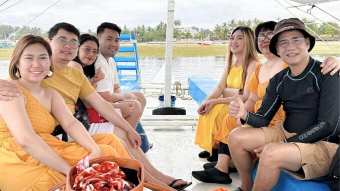 Bohol Island Hopping Tour: Dolphins, Turtles, Sandbars - Balicasag Island Exploration