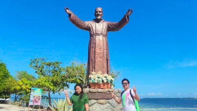 Bohol Island Hopping Tour: Dolphins, Turtles, Sandbars - Snorkeling and Marine Life