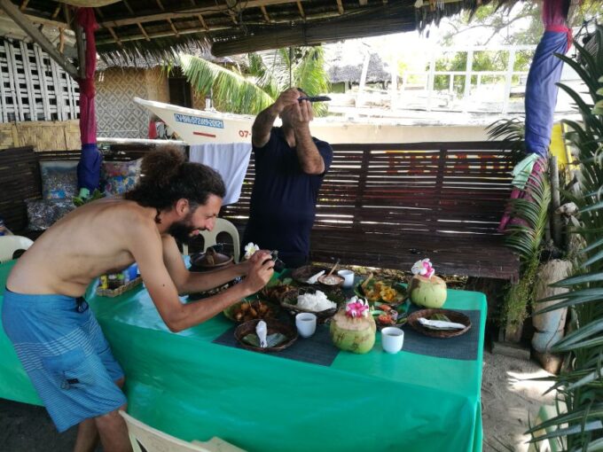 Bohol: Pamilacan Island Dolphin/Turtle Watching Tour & Lunch - Included Amenities