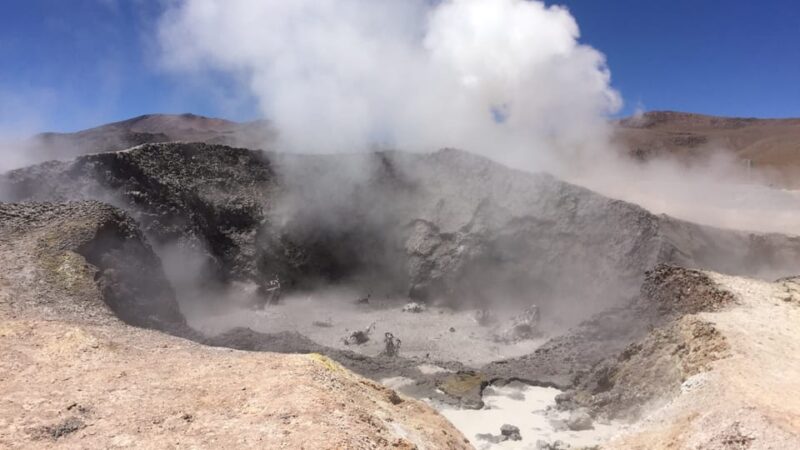 BOLIVIA: UYUNI SALT FLAT DESERT & LANDSCAPES 3 DAYS/2 NIGHTS - Day 3: Geysers and Return to Uyuni