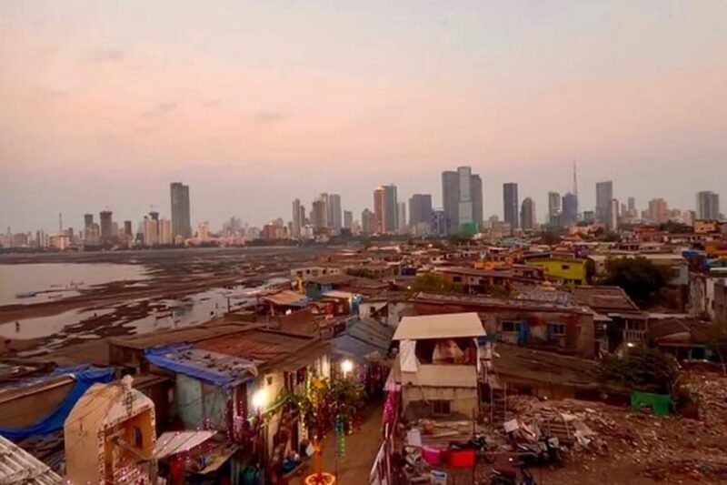 Bollywood & Slum Life Experience Tour - Key Points